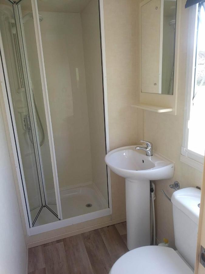 Apartmán Rose Corner Axminster Exteriér fotografie